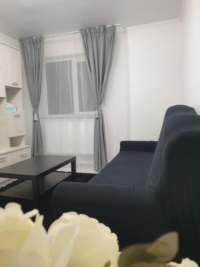 Lucky Apartment Питешти Экстерьер фото